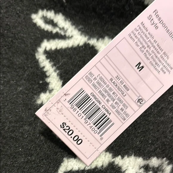 Wilf Fable Black Shorts with White Bow Design - Picture 4 of 5